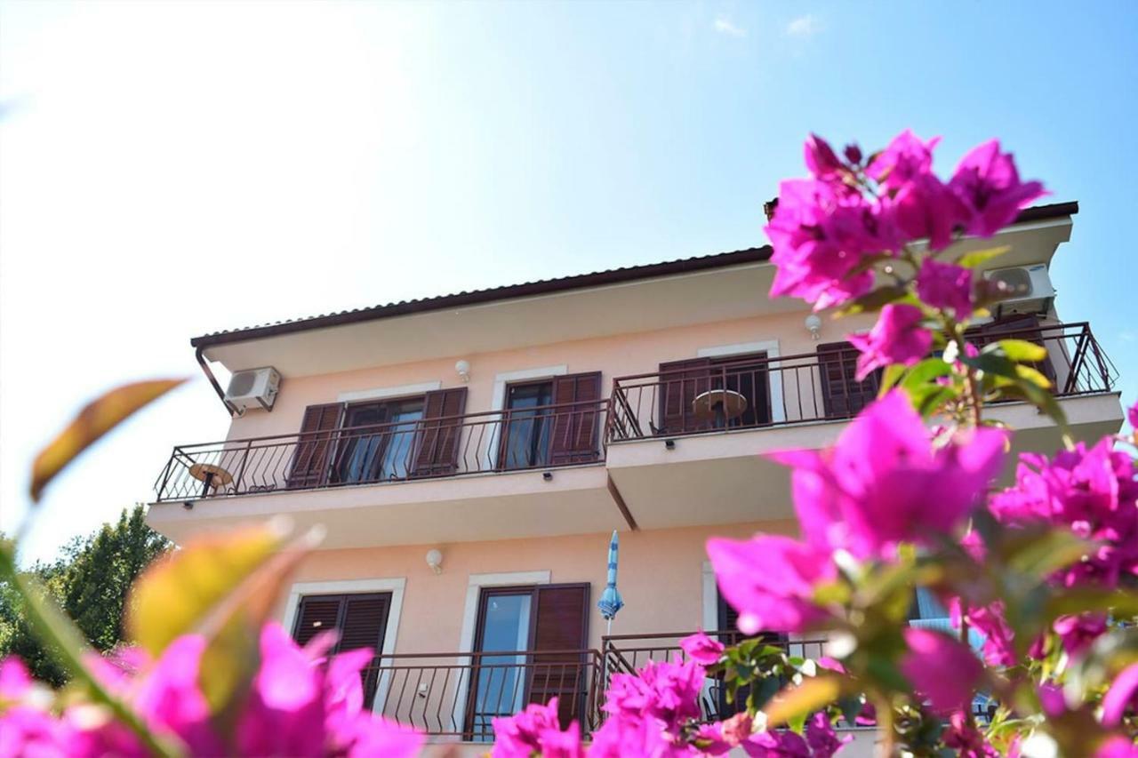 Apartman Persic Mošćenička Draga Exterior foto